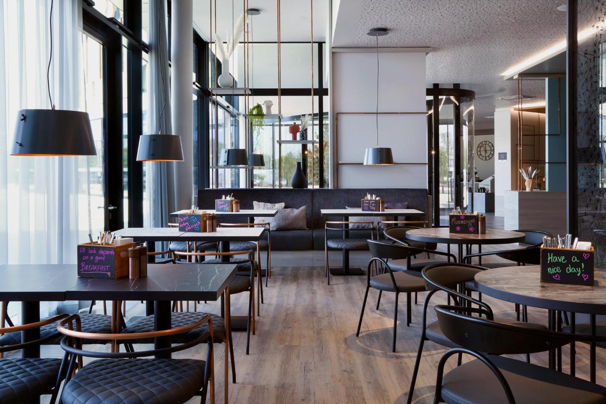 Holiday Inn - The Niu, Hub Dusseldorf Messe By Ihg Exterior foto