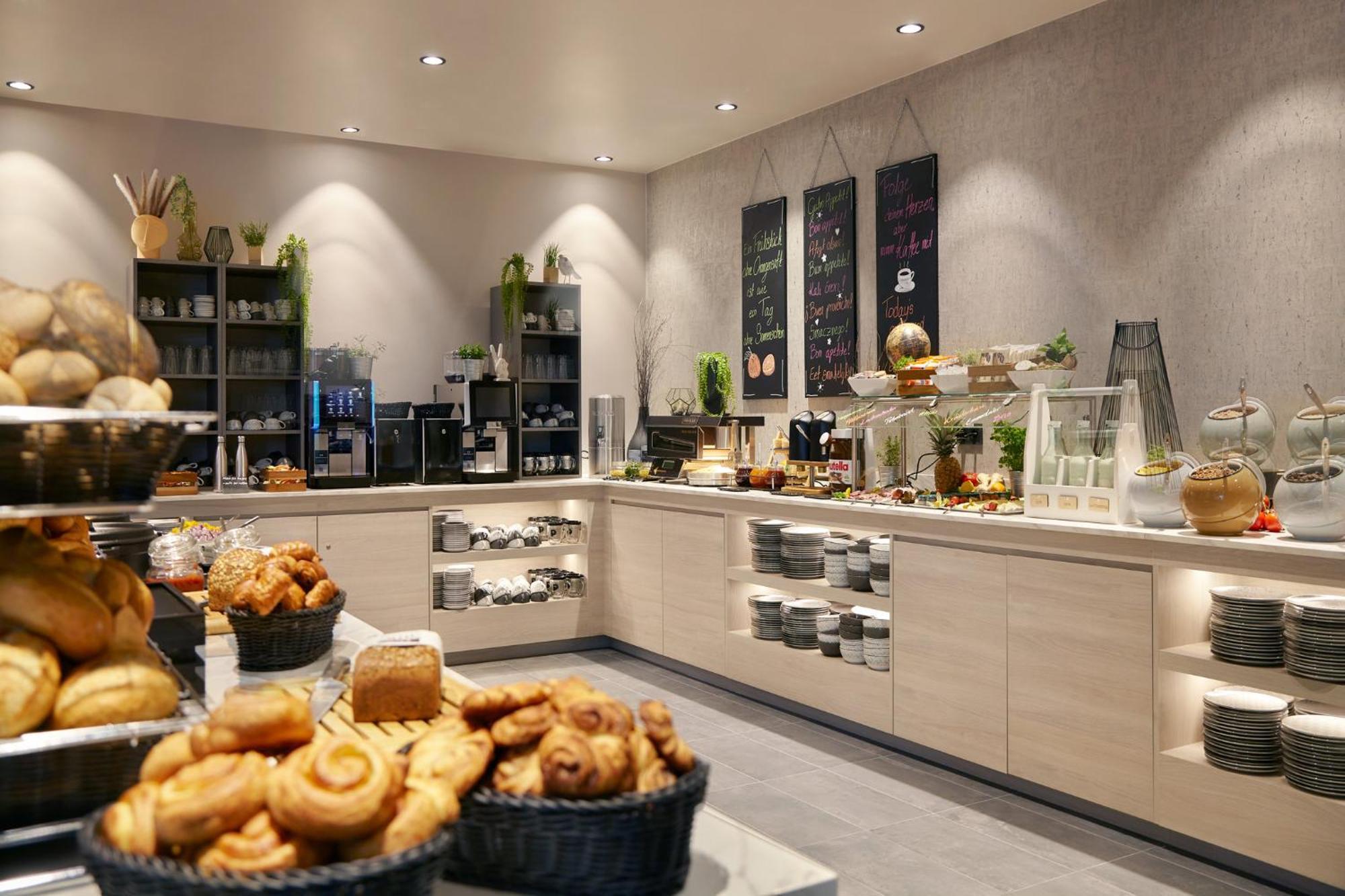 Holiday Inn - The Niu, Hub Dusseldorf Messe By Ihg Exterior foto